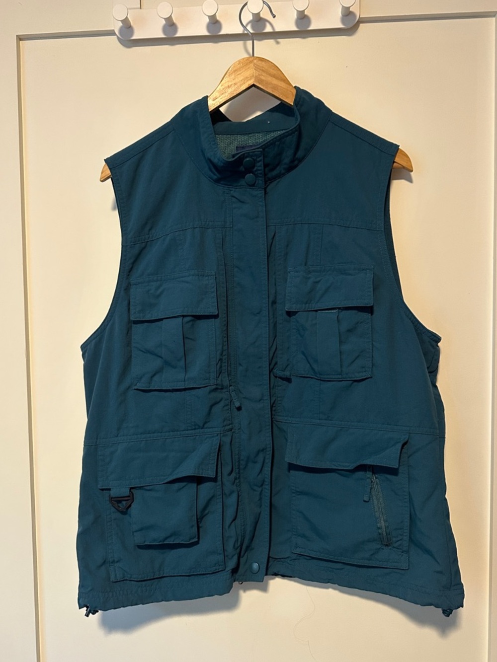 TravelSmith Teal Lightweight Vest